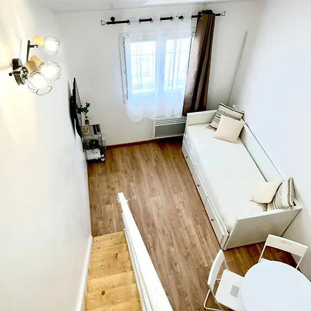 Duplex 2 - 2 Steps From And Close To Paris