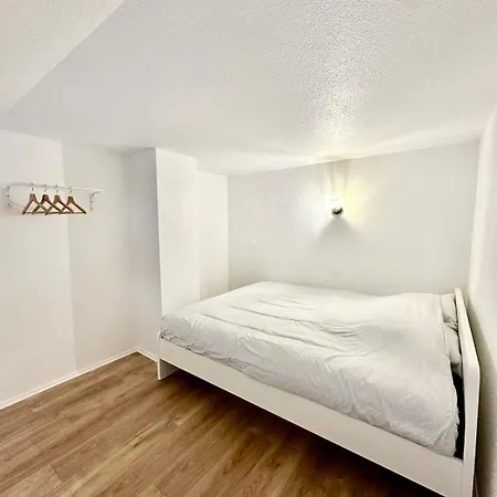 Duplex 2 - 2 Steps From And Close To Paris * Bussy-Saint-Georges